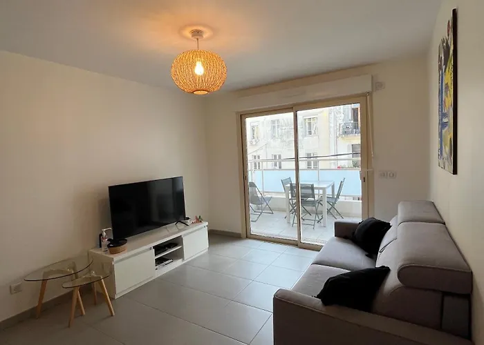 Douceur De Vivre Centre קאן